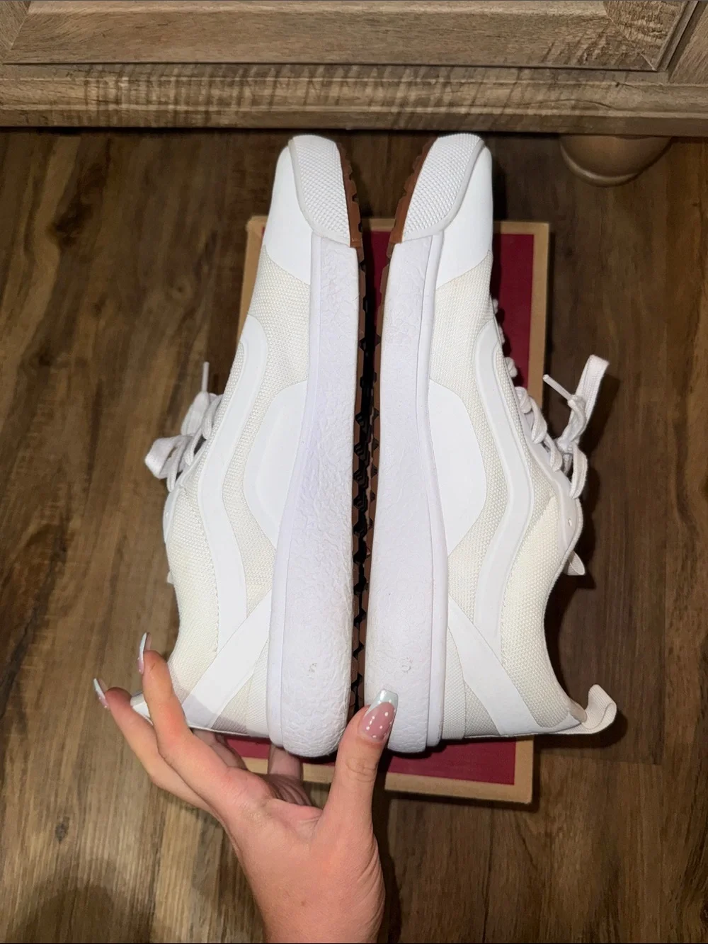 Vans UltraRange Men’s White Sneakers